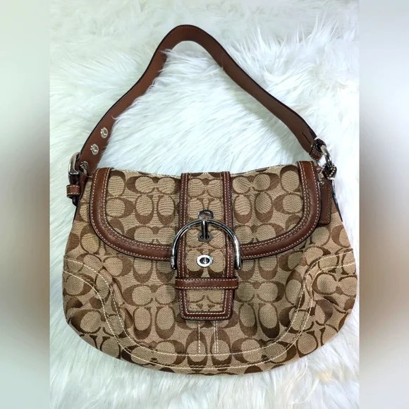 Rare coach soho large signature 10297